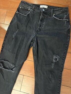 Abercrombie & Fitch Size 10 Short 30” Waist Black Distressed High Rise Curvy